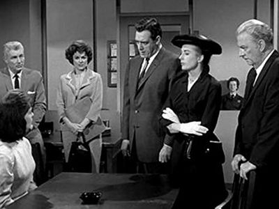 Raymond Burr, Coleen Gray, Barbara Hale, Vinton Hayworth, William Hopper, and Mary Murphy in Perry Mason (1957)
