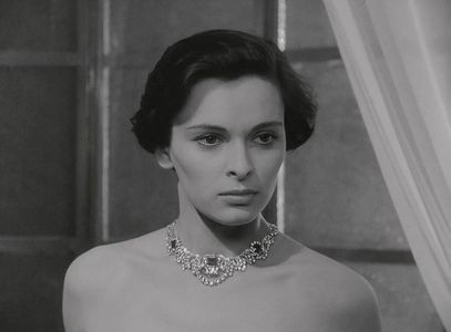 Lucia Bosè in Story of a Love Affair (1950)