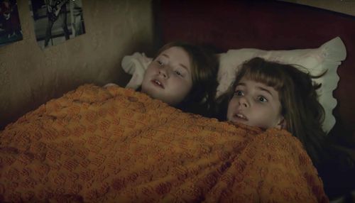 Fern Deacon and Eleanor Worthington-Cox in The Enfield Haunting (2015)