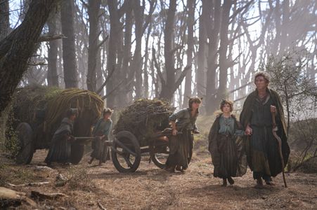 Dylan Smith, Megan Richards, Sara Zwangobani, Beau Cassidy, and Markella Kavenagh in The Lord of the Rings: The Rings of
