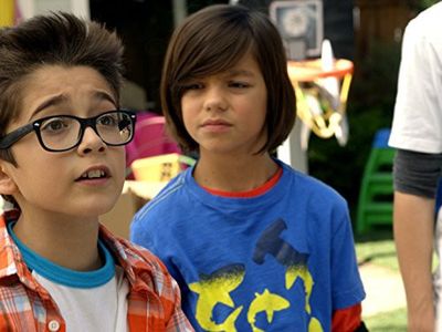 Nicolas Bechtel and Malachi Barton in Stuck in the Middle (2016)
