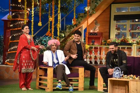 Sunil Grover, Yuvraj Singh, Sumona Chakravarti, and Kapil Sharma in The Kapil Sharma Show (2016)