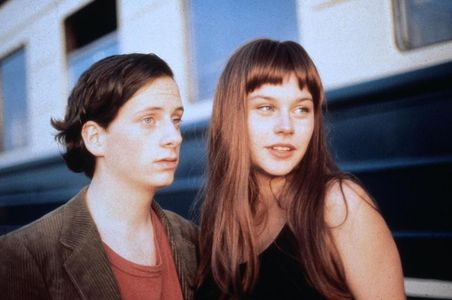 Fabian Busch and Christiane Paul in Under the Milky Way (1995)