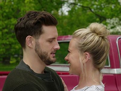 Meredith Hagner and Nico Tortorella in Younger (2015)