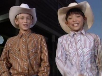 Kyle Stanley and Christopher Aguilar in Kidsongs (1987)