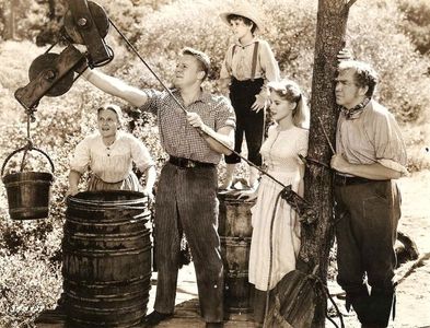 Janet Leigh, Dean Stockwell, Van Johnson, Thomas Mitchell, and Selena Royle in The Romance of Rosy Ridge (1947)