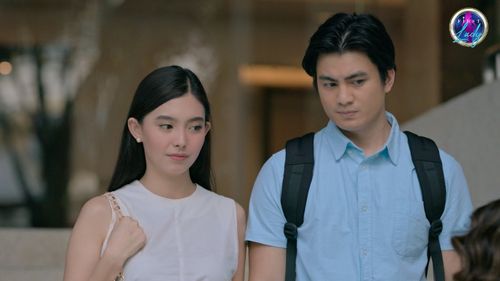 Anjo Damiles and Analyn Barro in First Lady (2022)