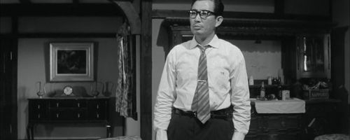 Shinsuke Ashida in Everything Goes Wrong (1960)
