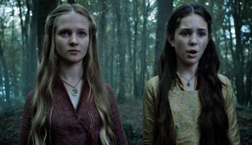 Isabella Steinbarth and Nell Williams in Game of Thrones (2011)