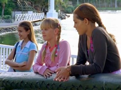 Phoebe Tonkin, Cleo Massey, and Jade Paskins in H2O: Just Add Water (2006)
