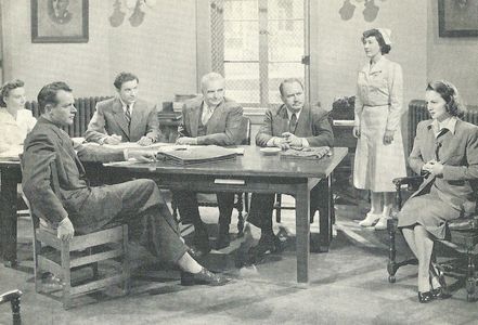 Olivia de Havilland, Frank Conroy, Helen Craig, Howard Freeman, Leo Genn, and Glenn Langan in The Snake Pit (1948)