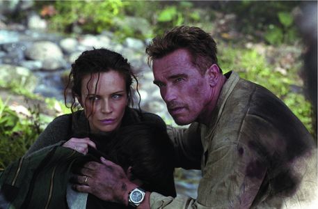 Arnold Schwarzenegger and Francesca Neri in Collateral Damage (2002)