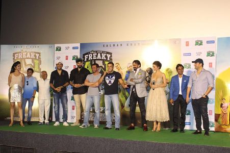 Jas Arora, Arbaaz Khan, Sohail Khan, Nawazuddin Siddiqui, and Amy Jackson at an event for Freaky Ali (2016)