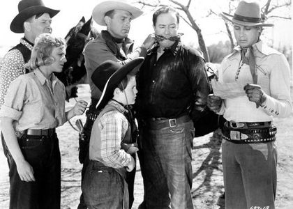 Jean Carmen, Allen Connor, Ray Corrigan, Robert Livingston, Sammy McKim, and Max Terhune in Gunsmoke Ranch (1937)