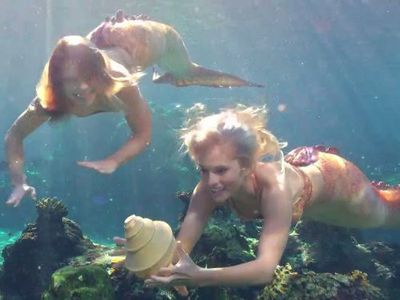 Amy Ruffle and Lucy Fry in Mako Mermaids (2013)