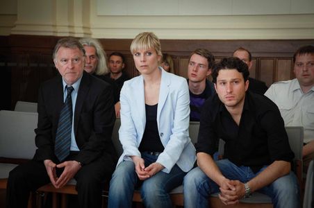Maximilian Klas, Melanie Marschke, Andreas Schmidt-Schaller, and Pablo Sprungala in Leipzig Homicide (2001)