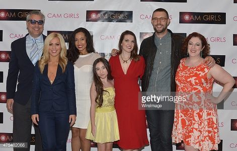 Cam Girls cast David Slack, Sarah Scrieber, Annie Ruby, Ava Cantrell, Kate Bond, Charlie Hewson, Rebecca Metz