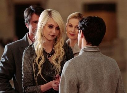 Kelly Rutherford, Taylor Momsen, and Connor Paolo in Gossip Girl (2007)