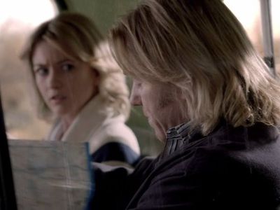 Ron Eldard and Meredith Hagner in In Plain Sight (2008)