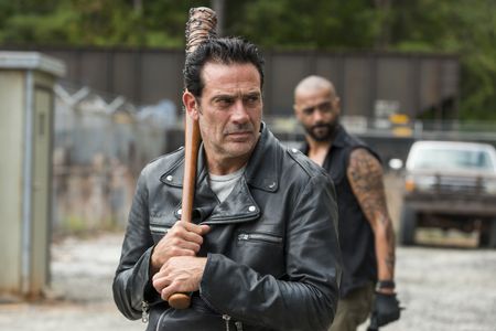 Jeffrey Dean Morgan and Mike Seal in The Walking Dead (2010)