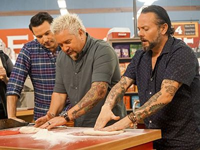 Rocco DiSpirito, Tony Gemignani, and Guy Fieri in Guy's Grocery Games: Pizza Play-Offs (2018)