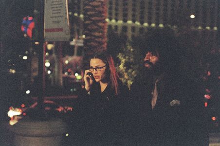 Jennifer Garner and Carl Lumbly in Alias (2001)