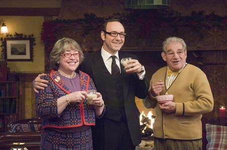 Kevin Spacey, Kathy Bates, and Trevor Peacock in Fred Claus (2007)