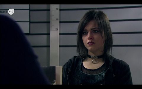Verona Verbakel as Maya Meeuws in Witse