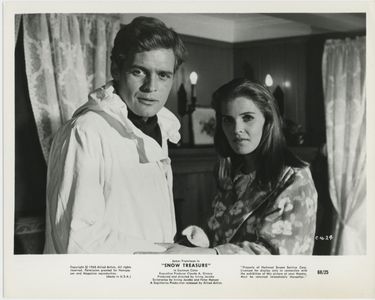 Roald Øyen and Ilona Rodgers in Snow Treasure (1968)