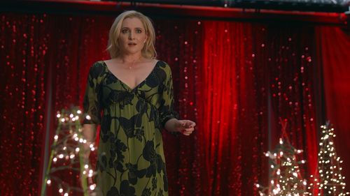 Katherine Bailess in A Date by Christmas Eve (2019)