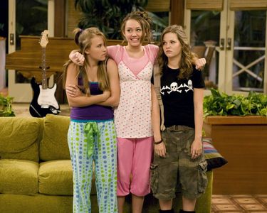 Emily Osment, Miley Cyrus, and Hayley Chase in Hannah Montana (2006)