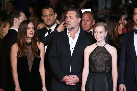 Russell Crowe, Angourie Rice, and Murielle Telio at an event for The Nice Guys (2016)