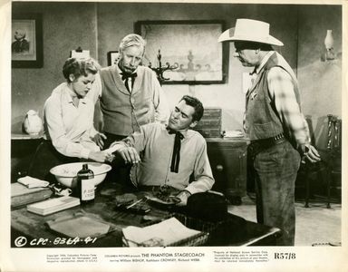 William Bishop, Kathleen Crowley, Frank Ferguson, and Ray Teal in The Phantom Stagecoach (1957)