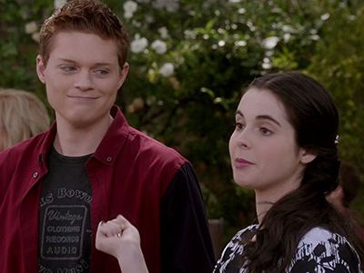 Vanessa Marano and Sean Berdy in Switched at Birth (2011)
