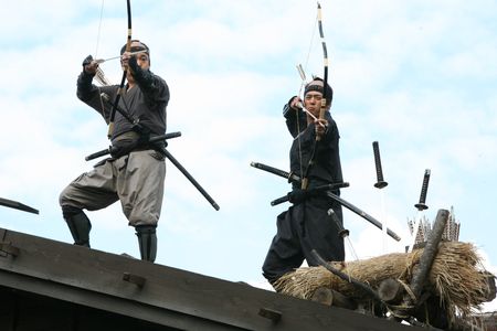 Seiji Rokkaku and Sôsuke Takaoka in 13 Assassins (2010)