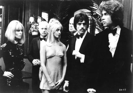 Goldie Hawn, Warren Beatty, Julie Christie, and Tony Bill in Shampoo (1975)