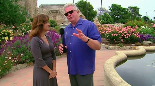 Huell Howser and Mechelle Lawrence Adams in Road Trip with Huell Howser (2001)