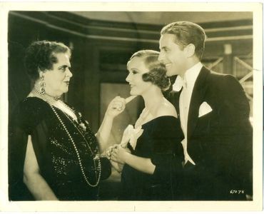 Marie Dressler, Madge Evans, and Phillips Holmes in Dinner at Eight (1933)