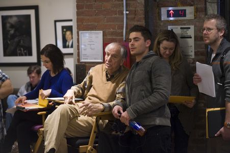 Garry Marshall and Zac Efron in New Year's Eve (2011)