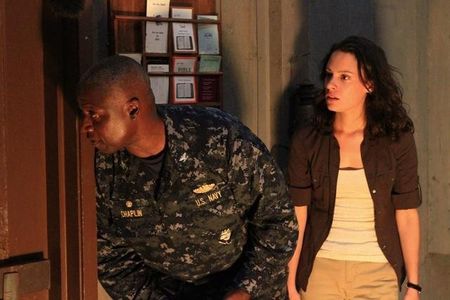 Andre Braugher and Camille De Pazzis in Last Resort (2012)