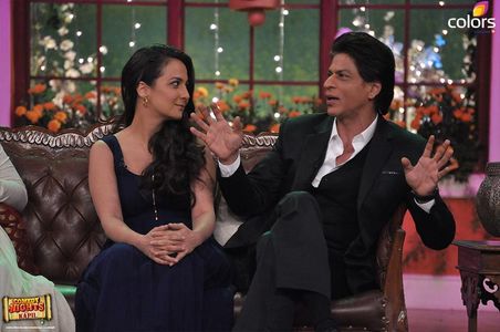 Shah Rukh Khan and Pooja Ruparel in Comedy Nights with Kapil (2013)