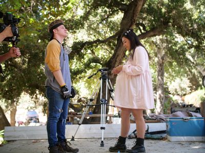 Olivia Blue and Jacob Nichols in Showing (2019)