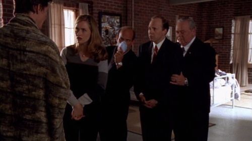 Paul Ben-Victor, Eddie Jones, Shannon Kenny, Michael McCafferty, and Vincent Ventresca in The Invisible Man (2000)