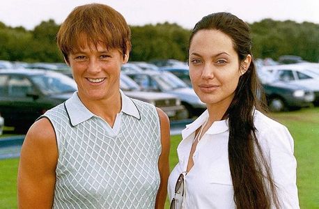 Angelina Jolie and Eunice Huthart in Lara Croft: Tomb Raider (2001)