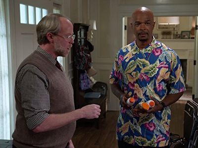 Damon Wayans and Andrew Patrick Ralston in Lethal Weapon (2016)