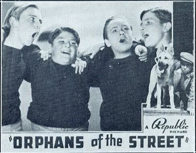 Tommy Ryan, Charles Peck, Billy Wolfstone, Buddy Baker, and Ace the Wonder Dog in Orphans of the Street (1938)