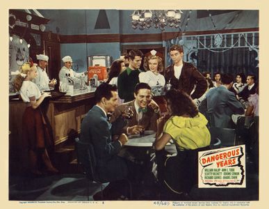 Marilyn Monroe, Scotty Beckett, Richard Gaines, Billy Halop, Anabel Shaw, and Dickie Moore in Dangerous Years (1947)