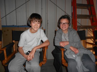 Dodge, as the Young Richie Gecko, with Joey Morris on the set of Robert Rodriguez's 