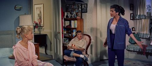 Sandra Dee, Sue George, and Patti Kane in Gidget (1959)