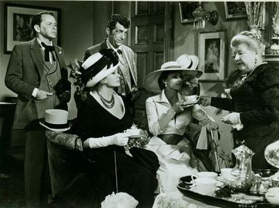 Frank Sinatra, Ursula Andress, Anita Ekberg, Dean Martin, and Marjorie Bennett in 4 for Texas (1963)